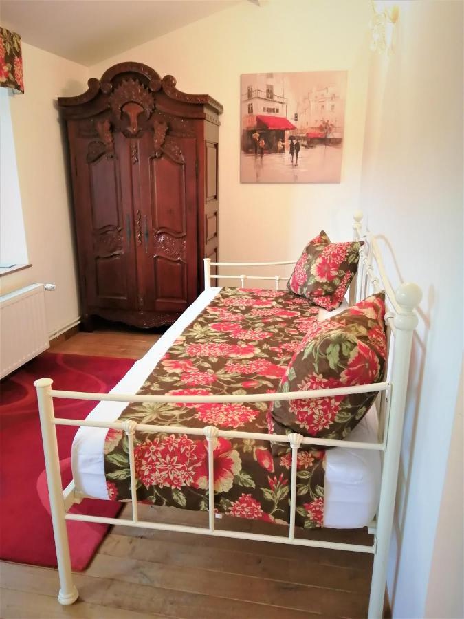 Bed and Breakfast Le Grand Chemin De La Vie Montcaret Zewnętrze zdjęcie